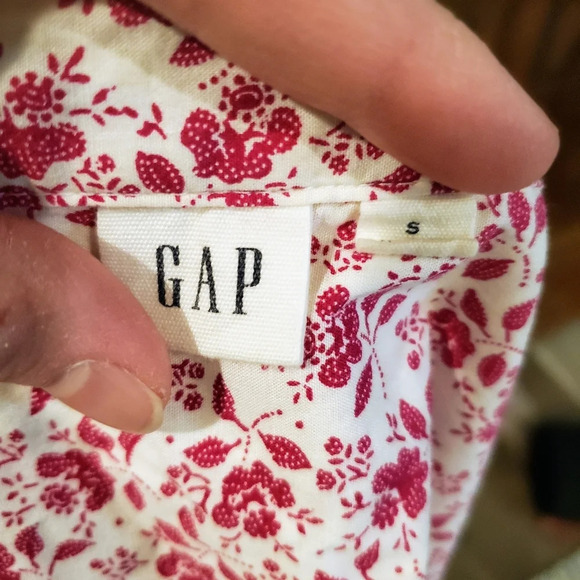 Gap Women's Size Small Pink Floral Buttondown Top - Picture 3 of 15